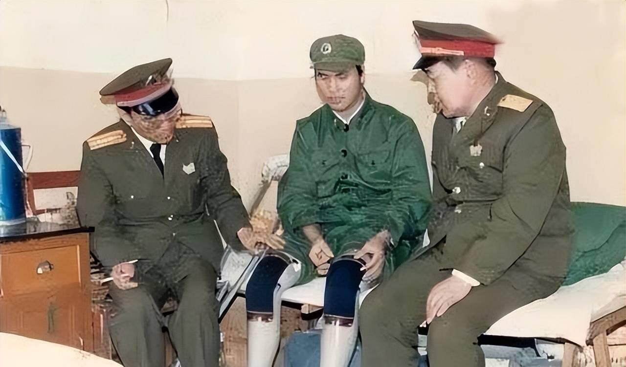 1996年，贵州一保安殴打一名失去双腿的三轮车司机。然而，当警察看到残疾司机的身