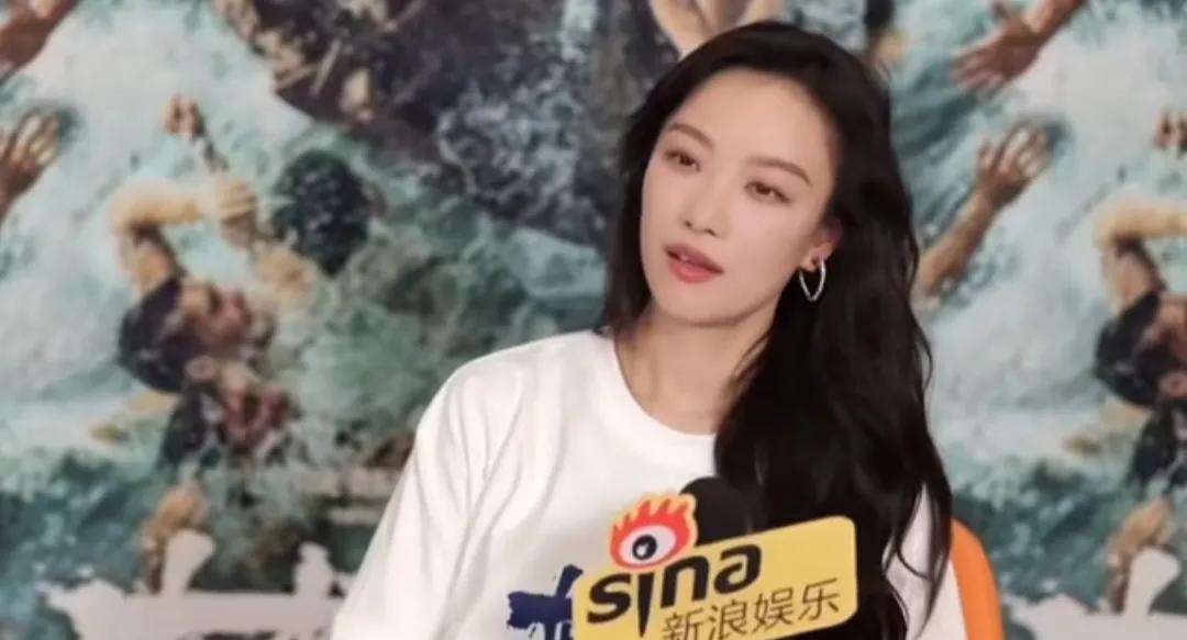 #倪妮欣赏樊振东# 
倪妮谈到喜欢的乒乓球运动员：“我喜欢樊振东，虽然完全不认识