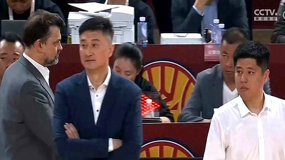 广东0-2山西！赛后听听各界媒体专家怎么说，单节7分创耻辱纪录