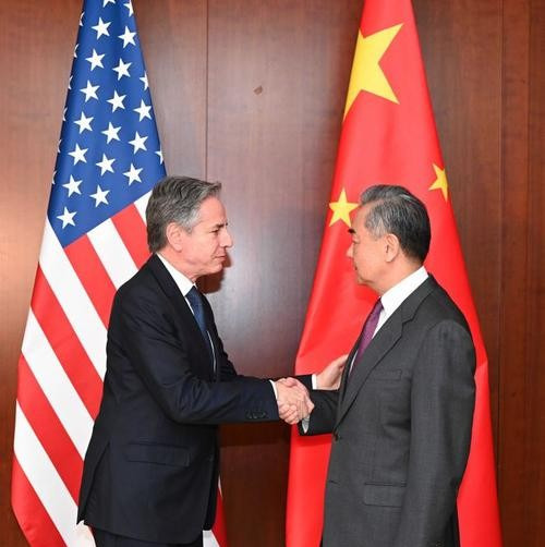 中美两国为何不会断交











世界要乱套了！你敢信？中美之间吵得凶