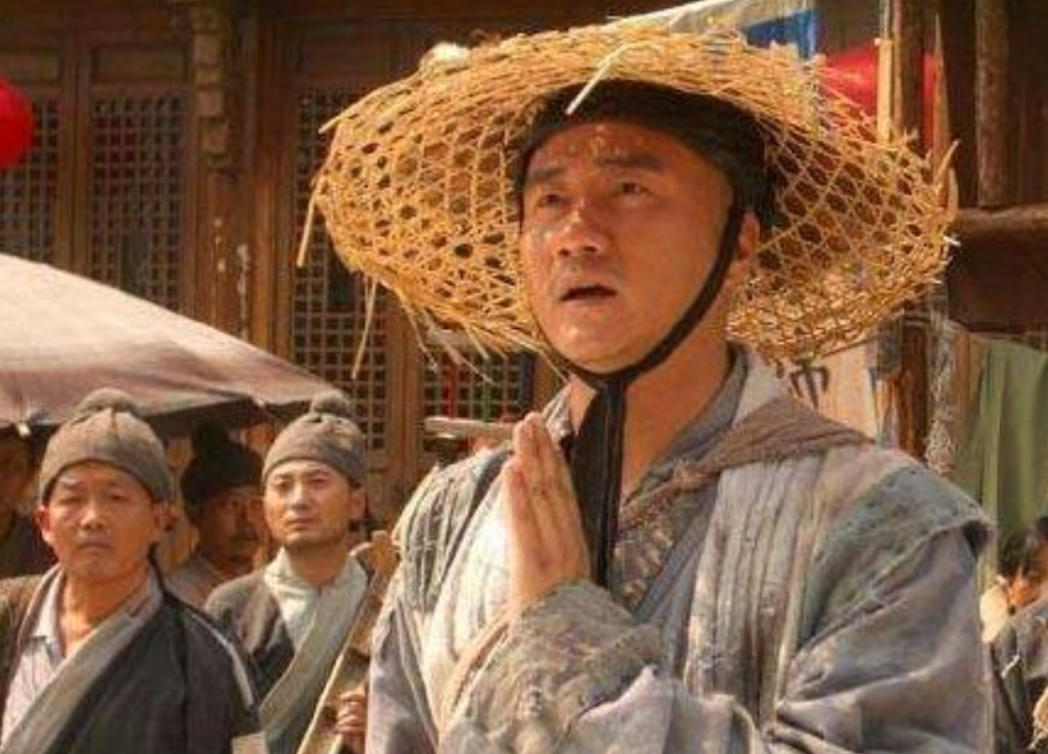 朱元璋到了县衙，只见方丈觉慧大师被打的皮开肉绽，躺在地上直呼冤枉。朱元璋走过去问