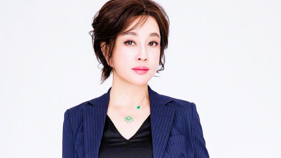 无纠纷友好分手！刘晓庆结束经纪合作，未来各发展