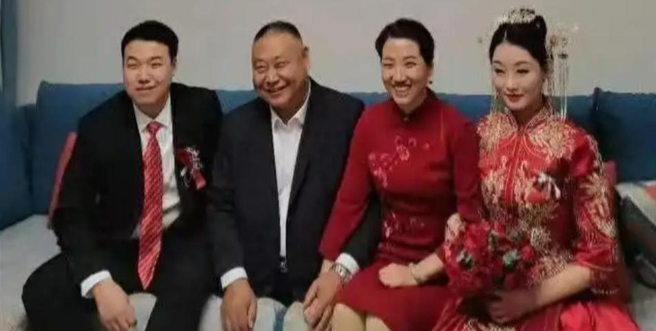 1986年，河北21岁战士从前线归来获一等功，随即他写信给女友分手。女友脑袋“嗡