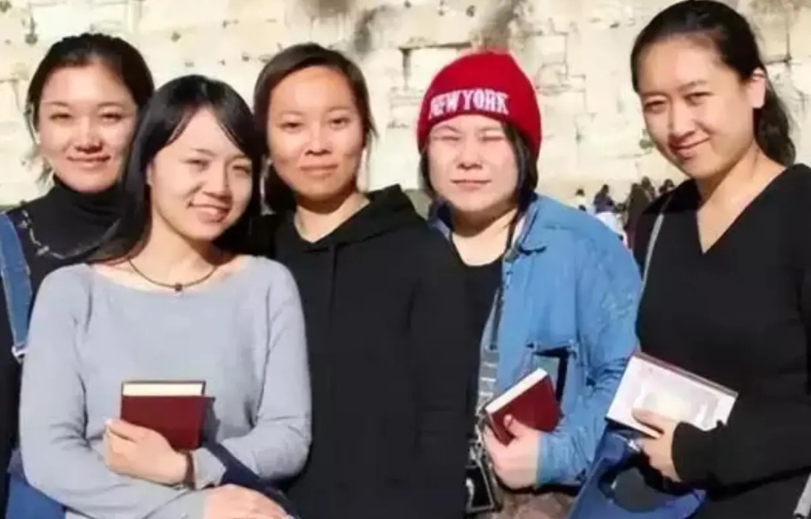 接受采访时，金锦还动情地讲：“……从小我的爷爷就告诉我：‘一定要回到故乡以色列去