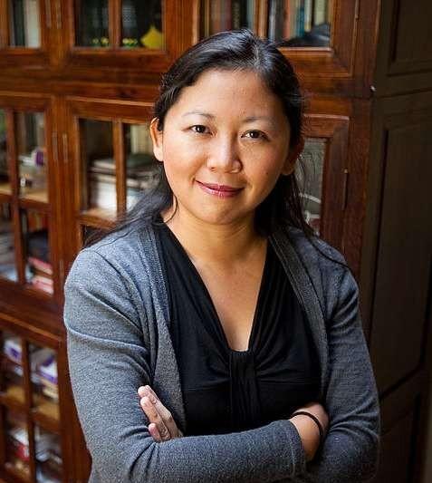 在教育子女问题上，极端控制与极端放养，两个雷都不幸踩中的人，除了李翊云，估计没有