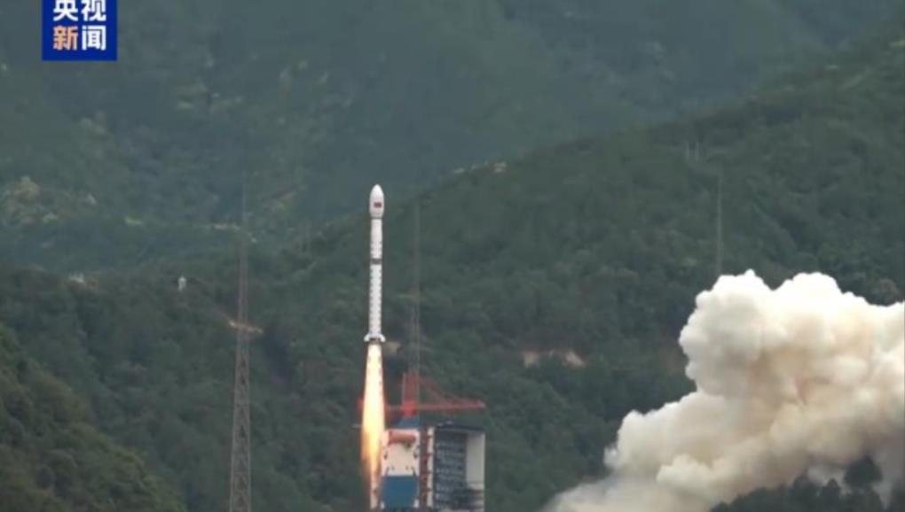 媒困惑：中国将一颗实验卫星送入意外轨道！不知道这颗卫星在干什么。
 
据俄新社7