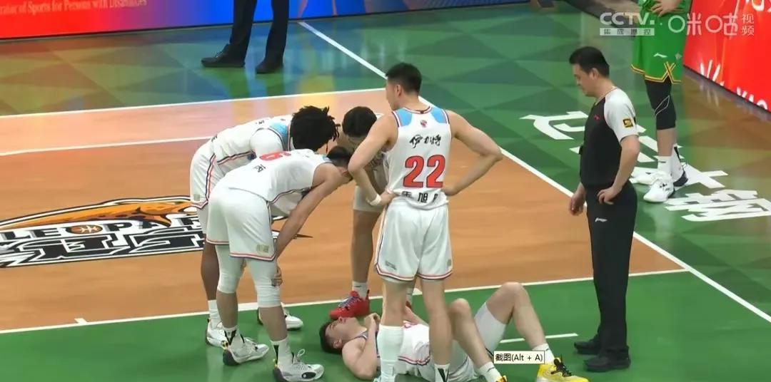 #cba# 新疆老板难受啊，花最多的钱，但是成绩越来越差啊。
不得不说，本赛季新