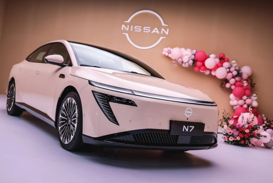 日产N7万万没想到，不光是中国人喜欢它，就连日本人也开始喜欢这车了