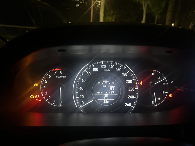 在沈阳堵车比较多
红绿灯多11个左右，跑高架7个左右，综合9.8有点养不起了啊