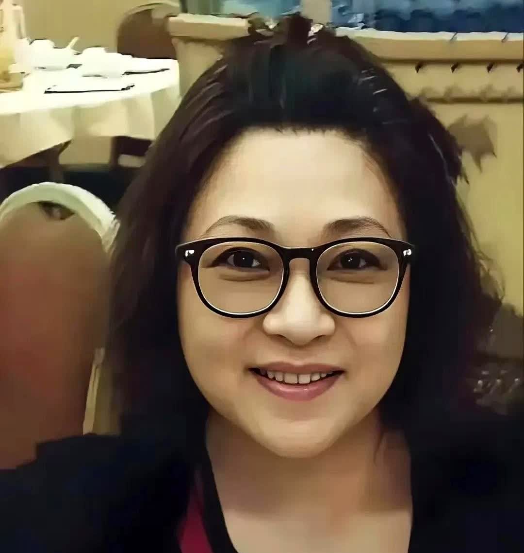 渣男还是高尚？李连杰离婚真相被扒！
原来全网误会他整整三十年！
故事回到美国