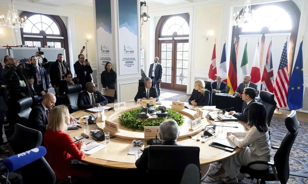 【美国总统在G7峰会前夕强调与成员国新的贸易协议】
华盛顿时间2025年6月15