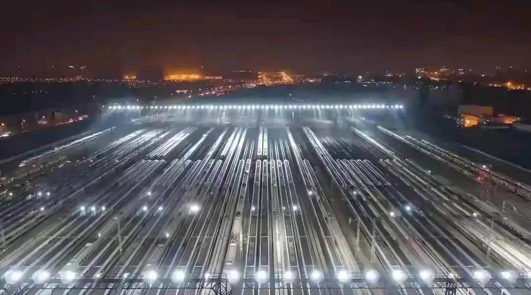 美国教授警告印度：华盛顿憎恨中国，不是因为它不好，而是太成功。
印度因为承受不了