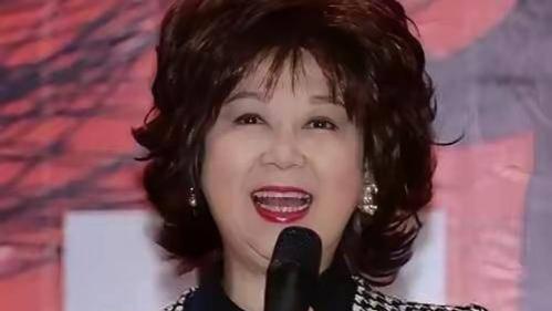 TVB“鬼马歌后”现身宴会身形消瘦