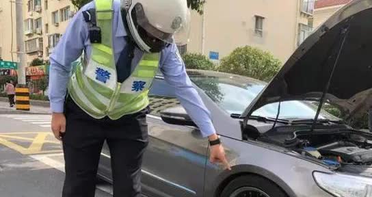 上高速跑长途，要检查车的3个地方，交警:很重要
家人们，准备上高速跑长途的车主