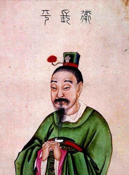 卫青32岁时，迎娶43岁已经三婚的寡妇平阳公主。洞房之夜，娇妻坐在榻上刚准备服侍
