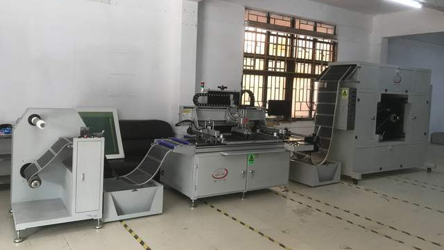 横川崎: 全自动丝印机机械式/气动式/伺服刮刀的应用与选择