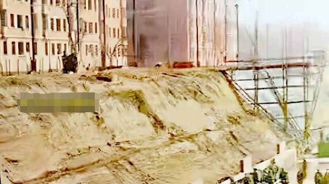 记得1965年北京建第一条地铁，开膛破肚往下挖，爆土狼烟满大街