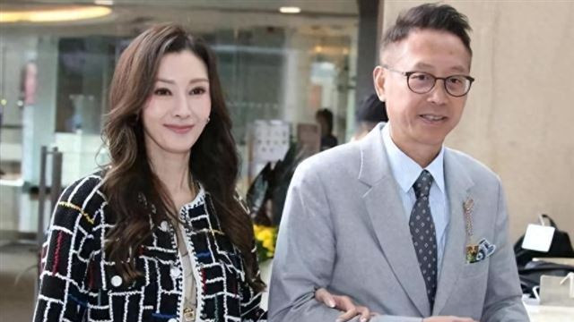 湖南一女子因长得太漂亮，直到55岁没上一天班，三婚三离啃母度日
