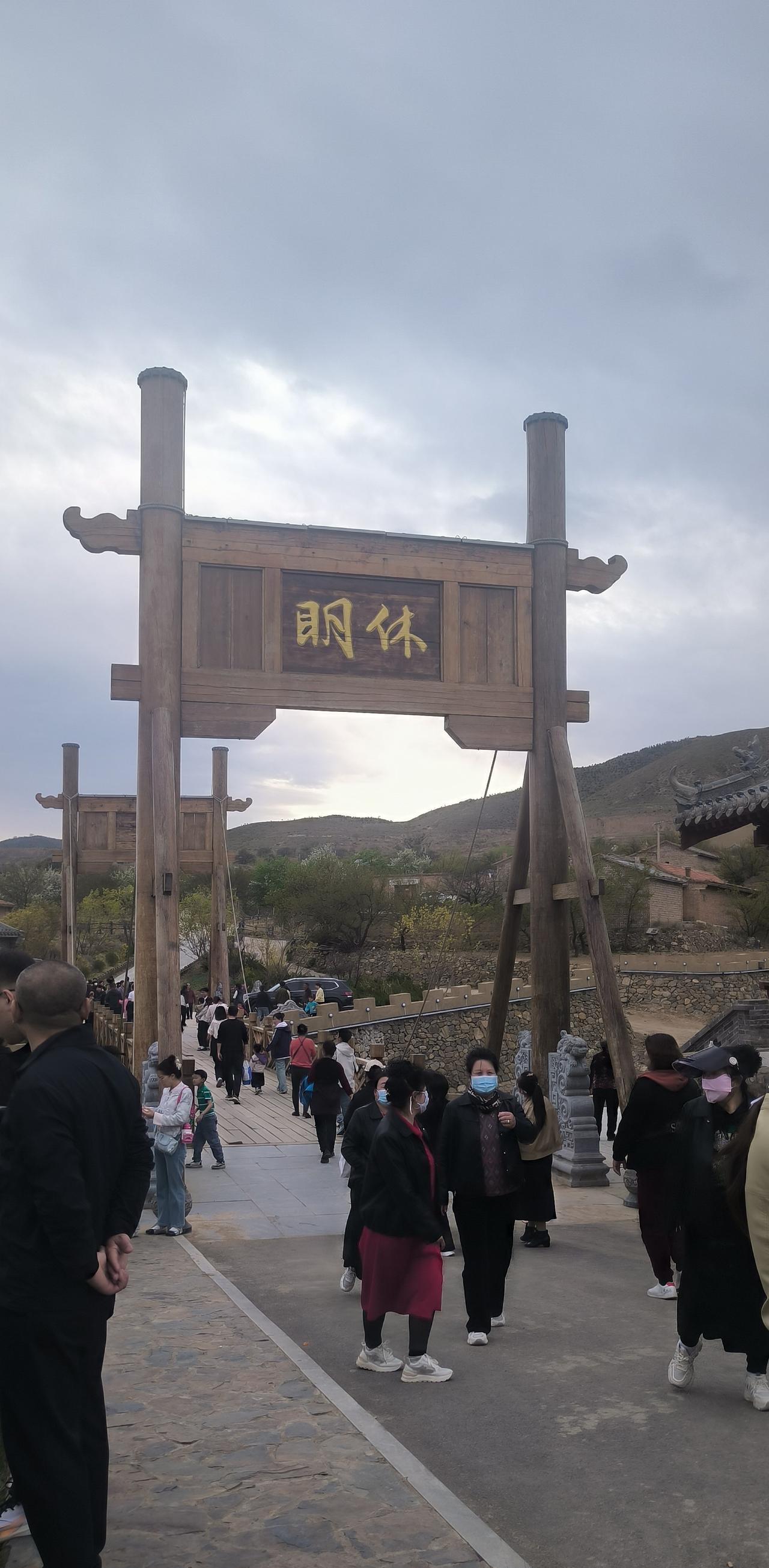 再发一个看看怎么样？大不了没流量。
这想法其实挺突然的！就像手工博主“糯米爱做手