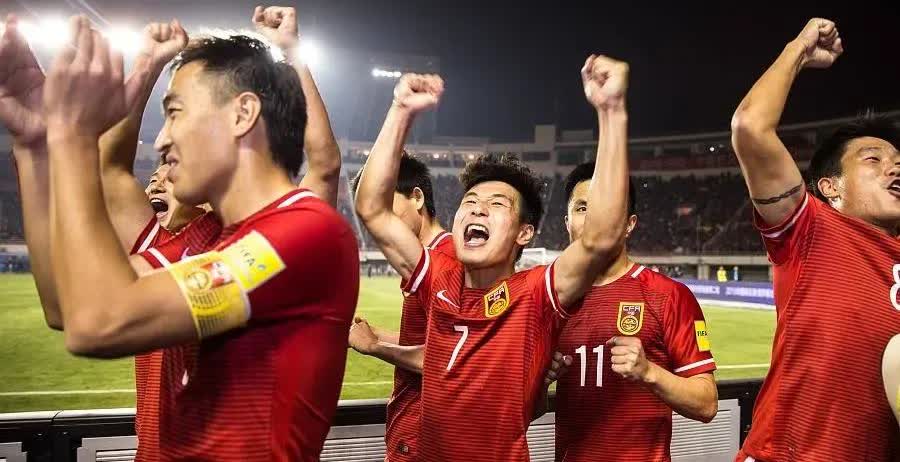 中国竞技体育这些年来发展的三个败笔：
1、金元足球毁掉了中国足球发展的根基和国