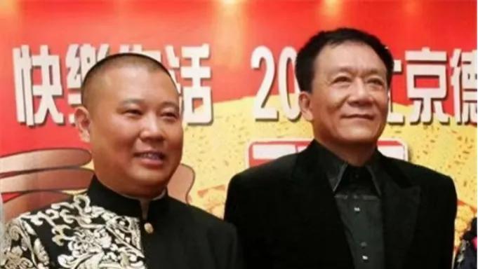 郭德纲的前师母袁茵：婚内出轨师侄戴志诚，离婚后 3 年气死原配，20 年后，她过得怎样了