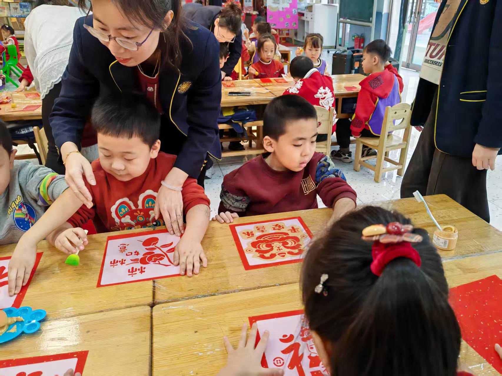 周边环境对民办幼儿园有影响吗；怎么看