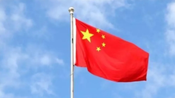 关于维和部队，俄罗斯已经做出了重大让步。

俄罗斯明确拒绝北约部队驻扎乌克兰，并