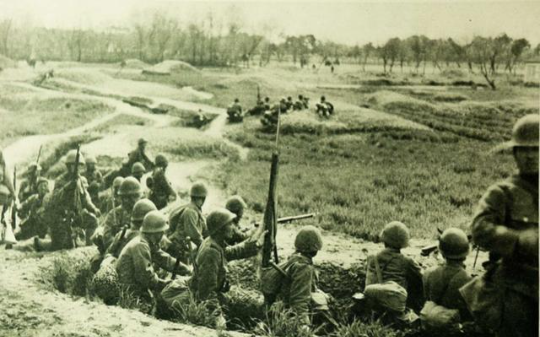崇明岛老渔民偷渡数名爱国人士，1949年陈毅亲自签署军人家属证书