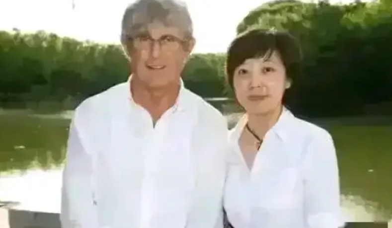 凭良心说，米卢能够带领国足闯入02年世界杯，其实并没有什么秘诀[玫瑰]

他就是
