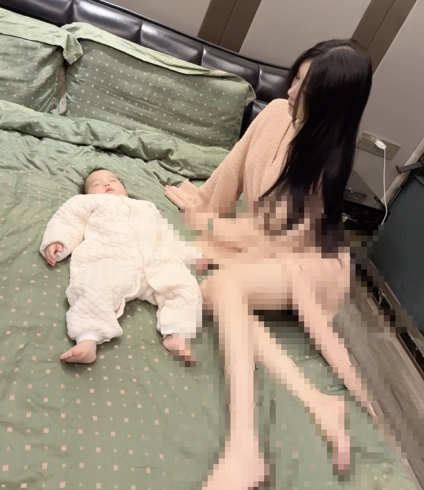 终于睡觉了，可以做自己想做的事情了
