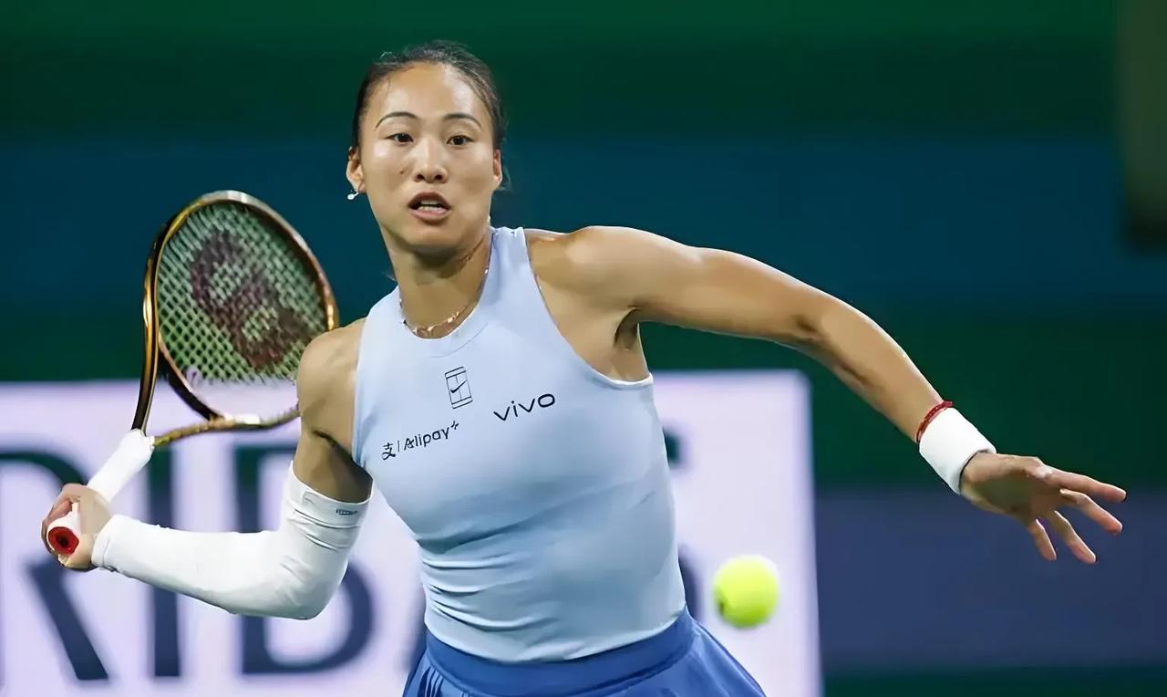 淘米姐强势晋级，萨卡里怒摔球拍
北京时间4月3日凌晨，2025年WTA500查尔