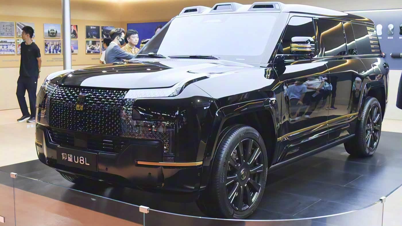 国产新能源版“揽胜”，车长5米4很霸气，配六座布局+三激光雷达