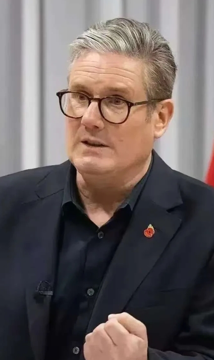 突发消息，英国人不干了！
2025年8月10日，英国媒体爆出一则重磅消息：英国国