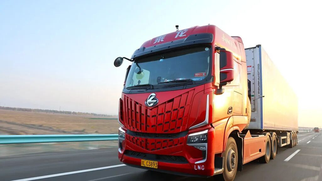 一趟连霍高速，深度体验乘龙HK燃气车，带你看它如何用实力征服西北路况