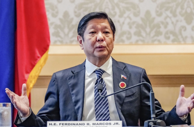 菲律宾总统府对华摊牌！撤走美国导弹免谈，除非中国向马科斯“屈服”

《马尼拉时报