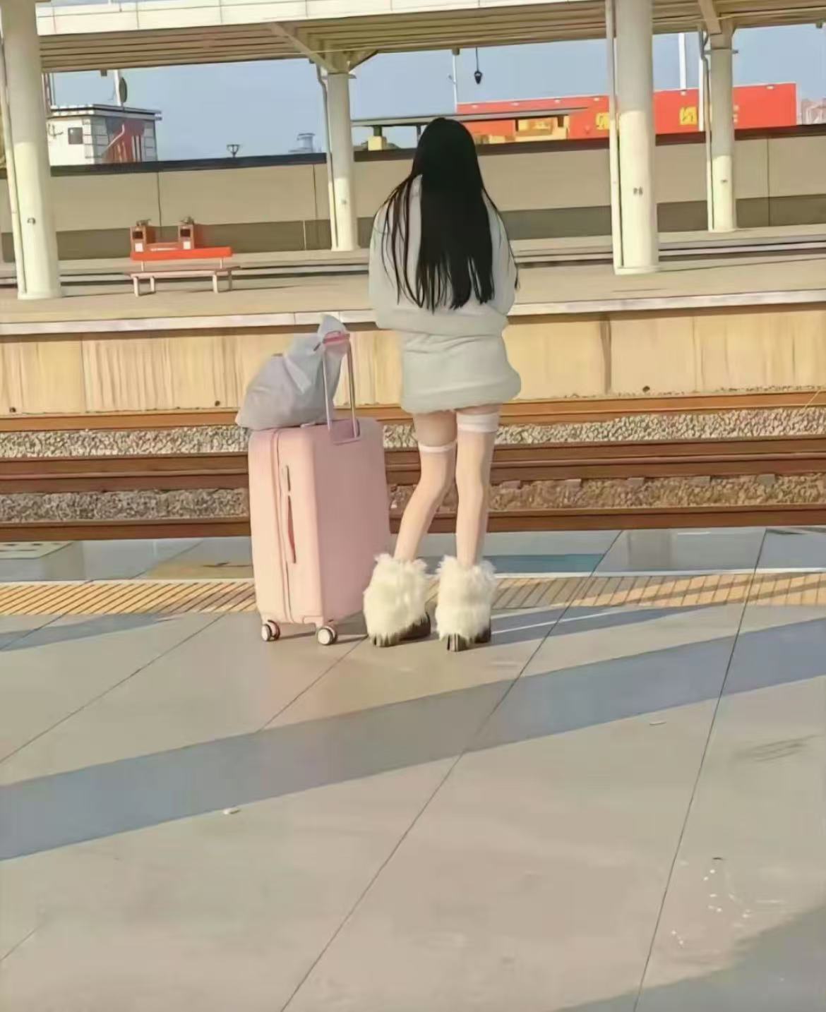 这是什么穿搭？怎么一高一低的
