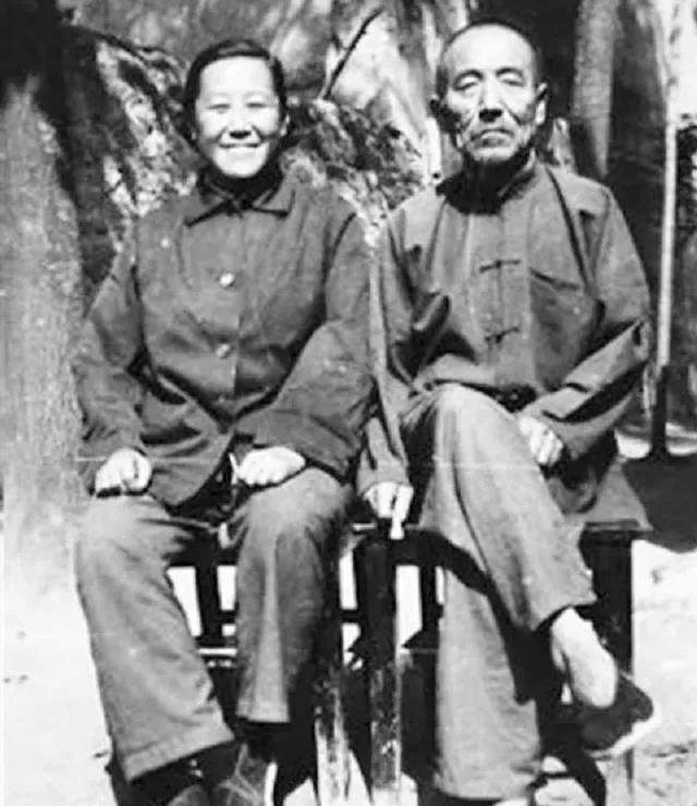 1971年，陕西50岁的农民魏振德，贪便宜娶了小他20岁的大学生，谁料，一起生活