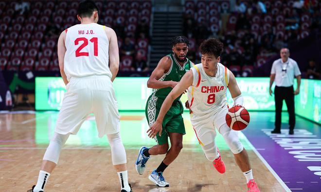 中国男篮丑陋的胜利：亚洲杯首战93：88险胜东道主
      中国男篮在最后时