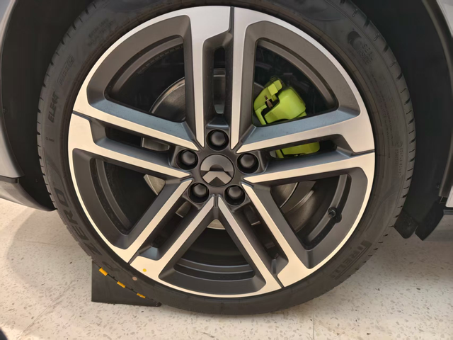 普通ET5T和冠军版ET5T怎么选
最近有朋友问我普通ET5T和冠军版ET5T怎