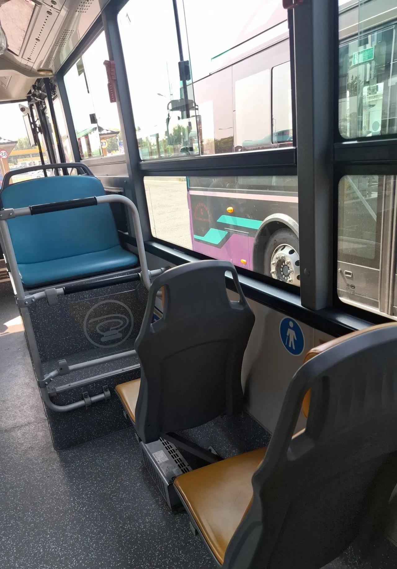 再一次来到吉林省延边州延吉市，从延吉西站出站，乘坐37路公交到市区，发现了37路
