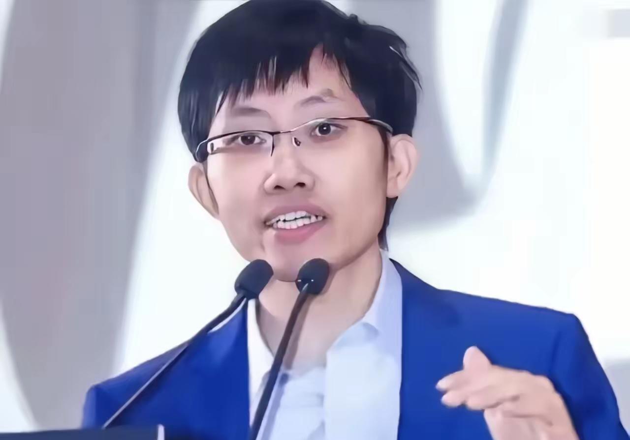 [下雨]DeepSeek出事了，估计梁文峰又要彻夜失眠，他创立的DeepSeek