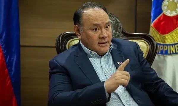 菲律宾防长吉尔伯托·特奥多罗表示，东大必须解决其“信任和信誉不足”的问题，以修复