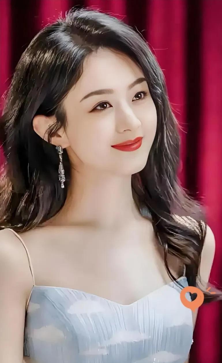 我有预感，
赵丽颖离婚后，事业蒸蒸日上，真的太令人佩服了！一个女人离婚后最好的状