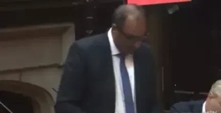 英国说都怪印度，让中国抓住了在雅鲁藏布江修水电站的机会！



这甩锅操作真是绝