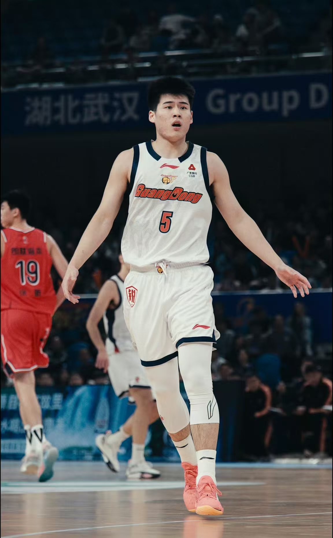 除了王洪泽，杜锋还需尽快让陈家政上位，这两人才是未来冠军拼图