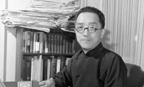 [兔子]1962年，一代文豪胡适竟被人用一句话给“活活气死”！当时胡适正在一场酒