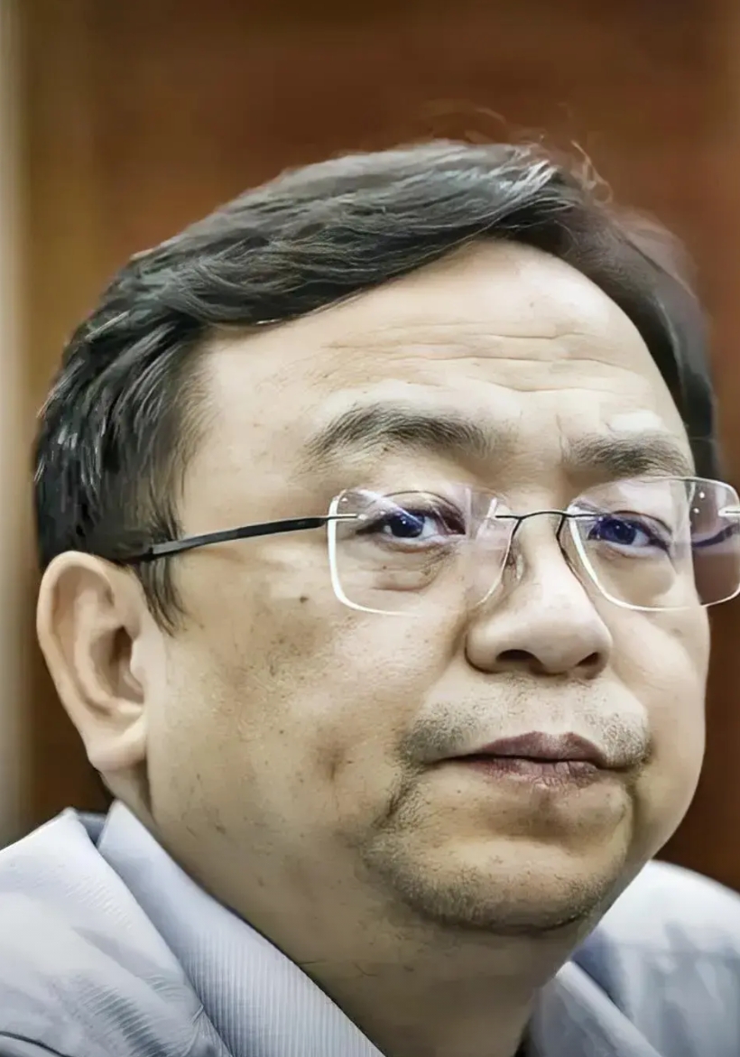 王传福称刀片电池可循环充放电3000次以上，支持超过120万公里的行驶里程，普通