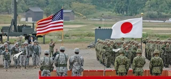 美日勾结中国警告











这事儿闹得沸沸扬扬，美国跑去日本画大饼，