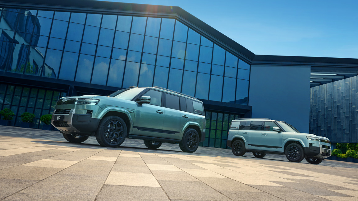 比亚迪全新中大型SUV只卖18万！“船夫哥”狠起来连自己都不放过？