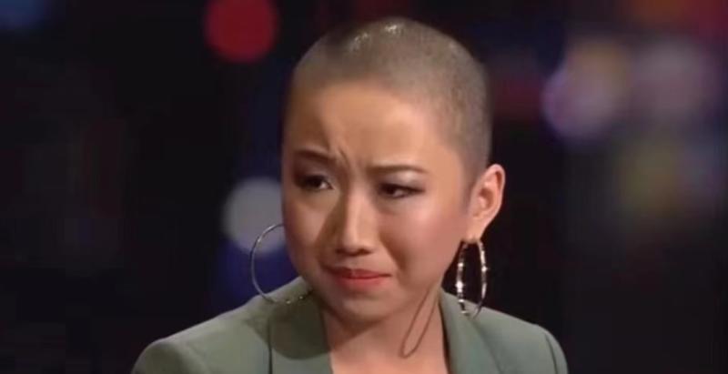 [胡瓜]自食其果！“反华妖女”许秀中为了抹黑中国，甚至不惜伤害父母，没曾想，她在